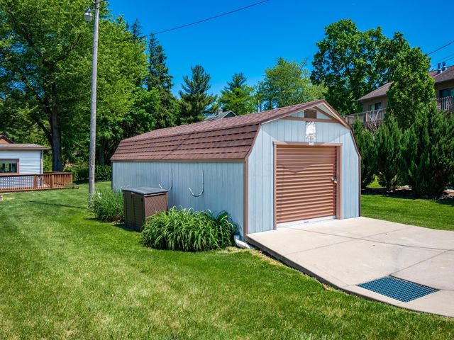 4 Cadillac Drive, Senecaville, OH 43780