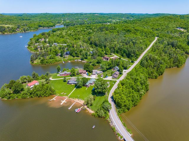 4 Cadillac Drive, Senecaville, OH 43780