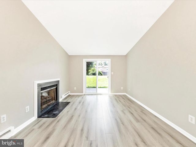 823 CHADWICK CIR, Frederick, MD 21701