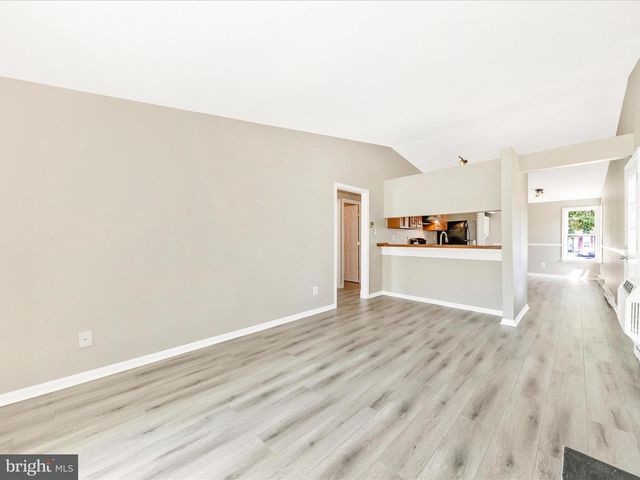 823 CHADWICK CIR, Frederick, MD 21701