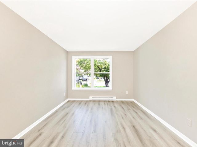 823 CHADWICK CIR, Frederick, MD 21701
