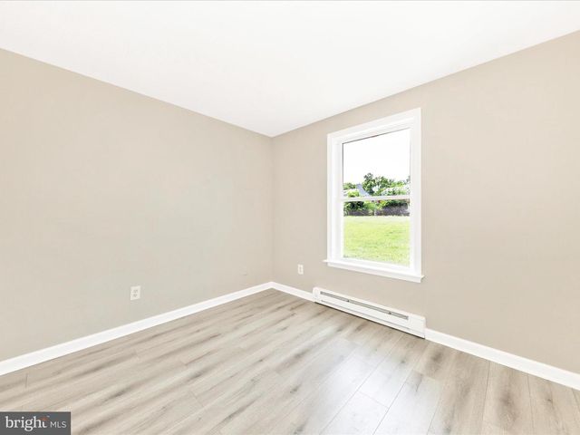 823 CHADWICK CIR, Frederick, MD 21701