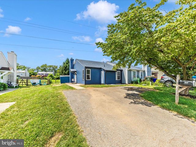 823 CHADWICK CIR, Frederick, MD 21701