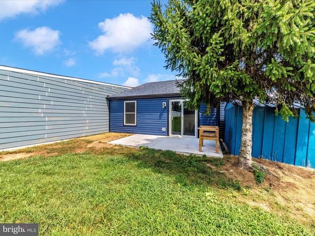 823 CHADWICK CIR, Frederick, MD 21701