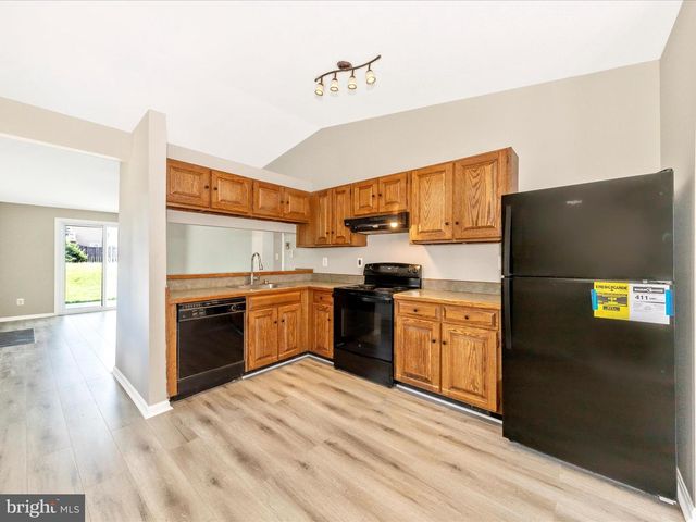 823 CHADWICK CIR, Frederick, MD 21701