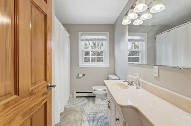 20 Jennifer Ln, Peabody, MA 01960