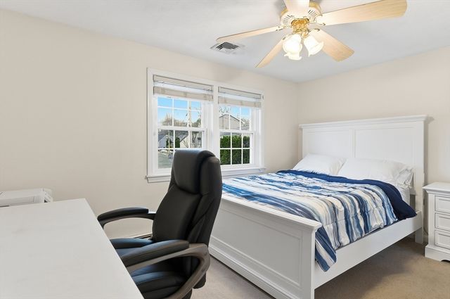 20 Jennifer Ln, Peabody, MA 01960