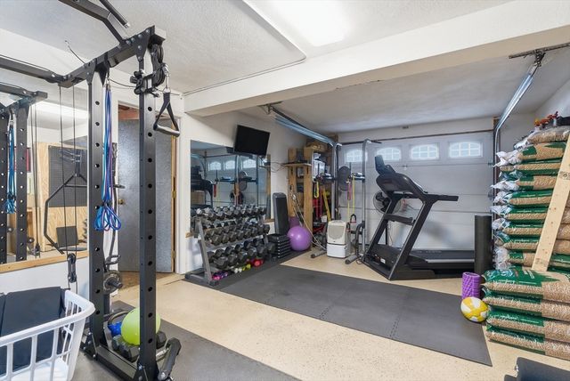 20 Jennifer Ln, Peabody, MA 01960