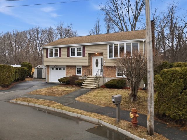 20 Jennifer Ln, Peabody, MA 01960