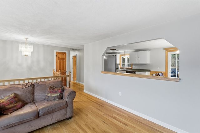 20 Jennifer Ln, Peabody, MA 01960