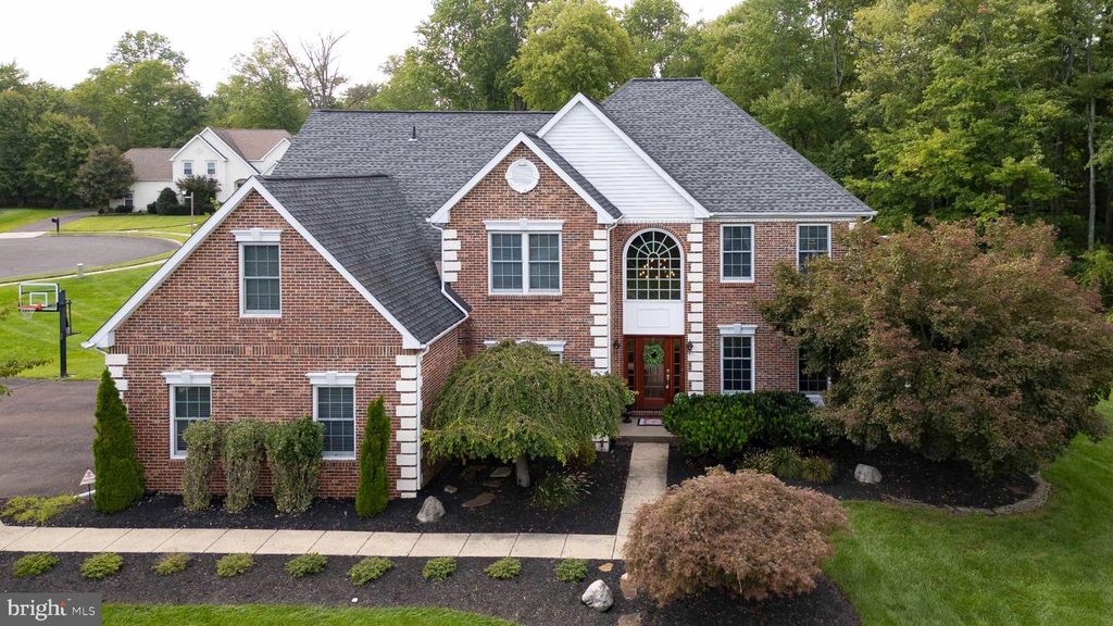 100 CHESTER CIR, NORTH WALES, PA 19454 — photo 2