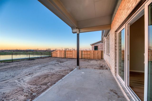 21126 Sunlight Grove Drive, Bonney, TX 77583