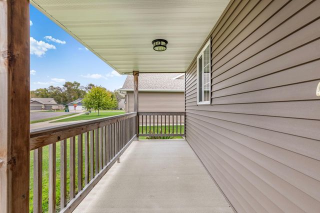 2112 4th Street N, Sartell, MN 56377