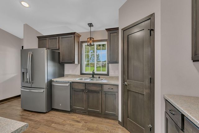 2112 4th Street N, Sartell, MN 56377