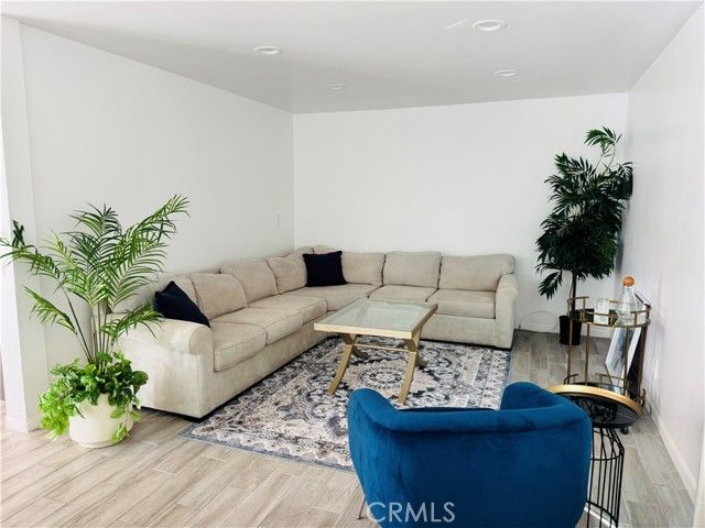 18861 Fairhaven, Santa Ana, CA 92705