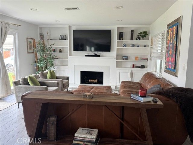 18861 Fairhaven, Santa Ana, CA 92705
