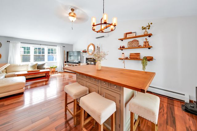20 Cimmarron Drive, Nashua, NH 03062