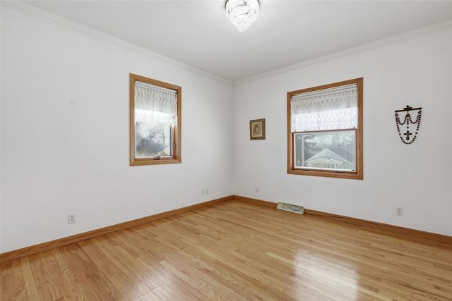 318 22nd Street NE, Cedar Rapids, IA 52402