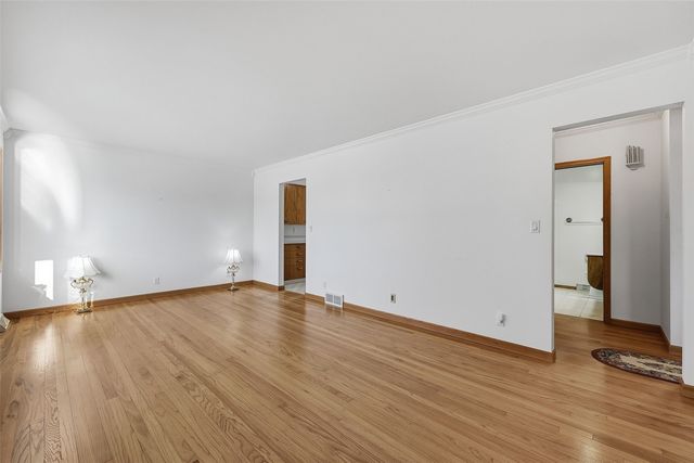 318 22nd Street NE, Cedar Rapids, IA 52402