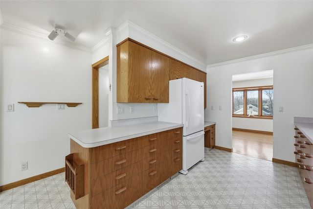 318 22nd Street NE, Cedar Rapids, IA 52402