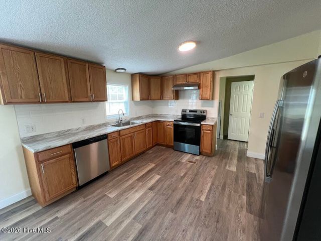 542 Red Oak Farm Road, Tar Heel, NC 28392