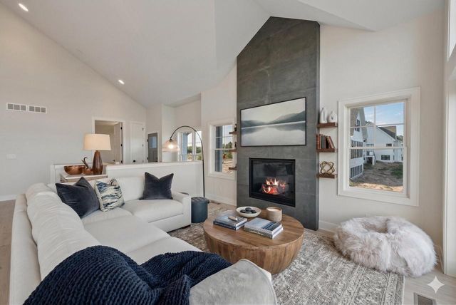 1082 Seanma Wynd, Port Washington, WI 53074