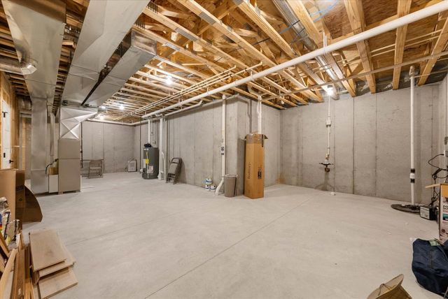 1082 Seanma Wynd, Port Washington, WI 53074