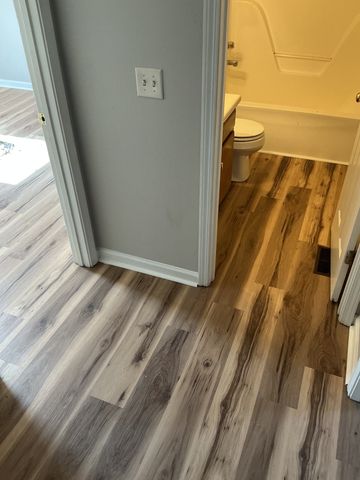 1431 Benley St, Murfreesboro, TN 37130