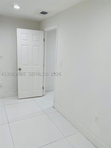 3335 SW 26th St 3335, Miami, FL 33133