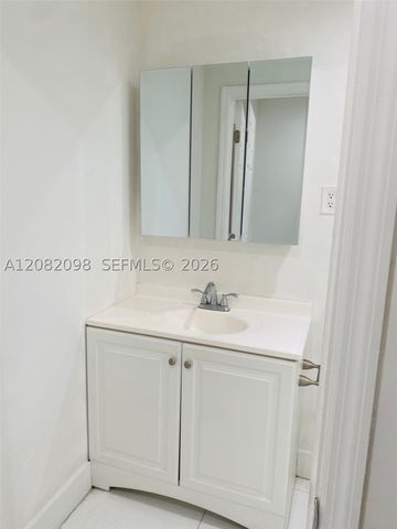 3335 SW 26th St 3335, Miami, FL 33133