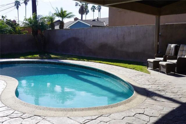 24419 Marine, Carson, CA 90745