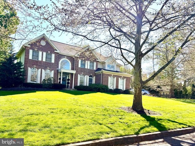 79 MILBOB DR, Ivyland, PA 18974