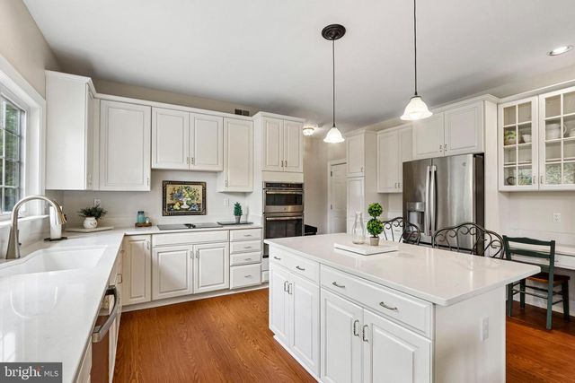 79 MILBOB DR, Ivyland, PA 18974