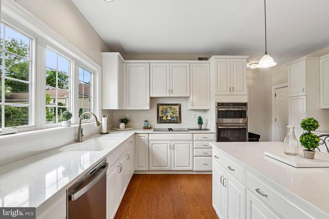 79 MILBOB DR, Ivyland, PA 18974