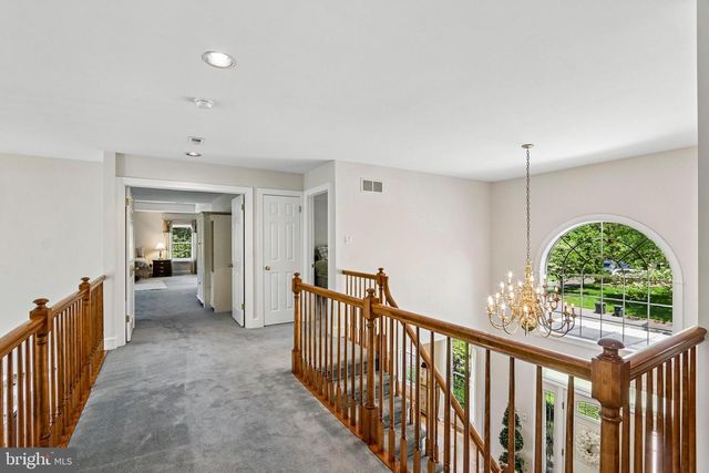 79 MILBOB DR, Ivyland, PA 18974