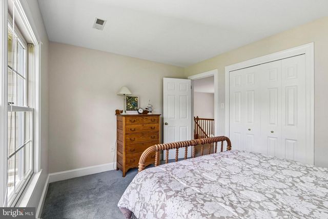79 MILBOB DR, Ivyland, PA 18974