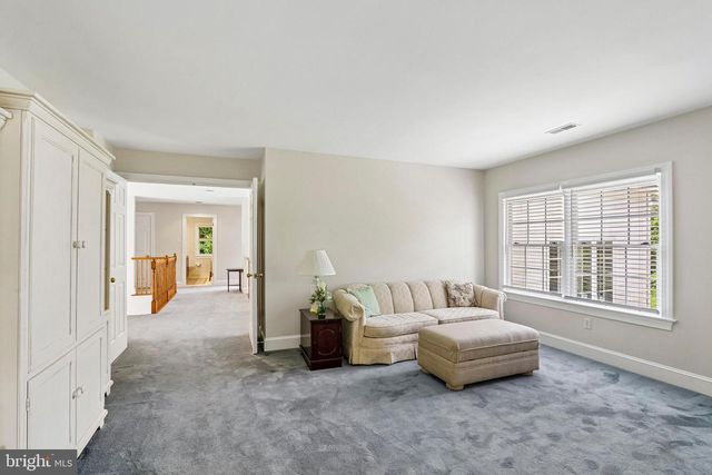 79 MILBOB DR, Ivyland, PA 18974