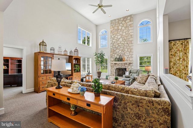 79 MILBOB DR, Ivyland, PA 18974