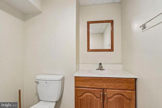 79 MILBOB DR, Ivyland, PA 18974