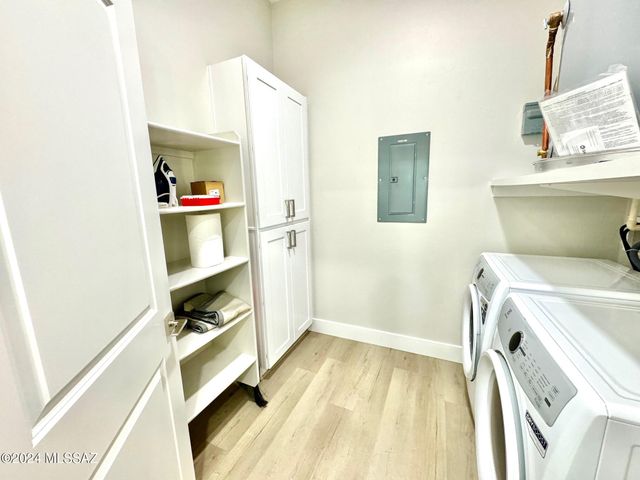 2032 E River Rd Unit 200, Tucson, AZ 85718