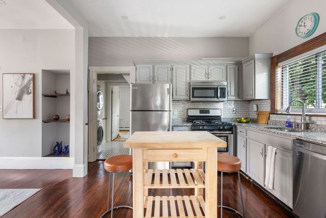 30 Henry St 1, Medford, MA 02155