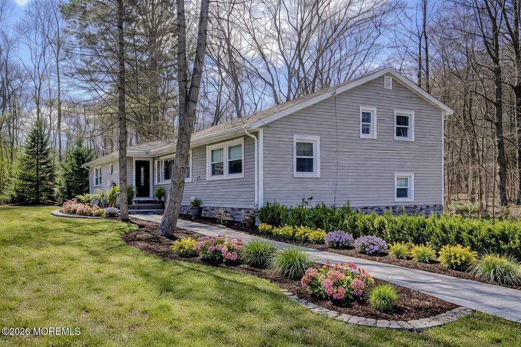 43 Wilson Avenue, Morganville, NJ 07751