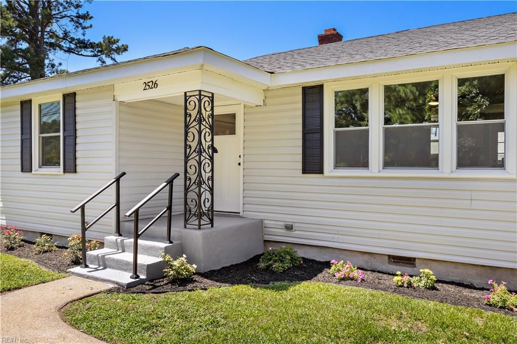 2526 Heutte DR, Norfolk, VA 23518