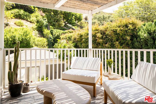 2518 Canyon Drive, Los Angeles, CA 90068