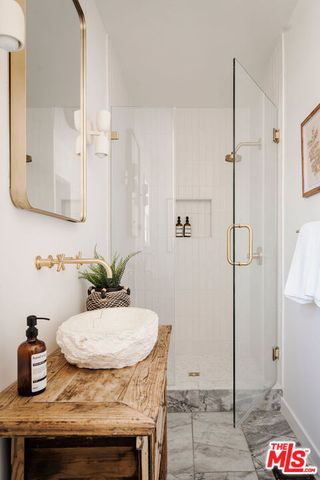 2518 Canyon Drive, Los Angeles, CA 90068