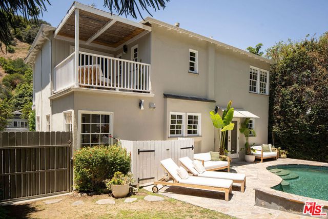 2518 Canyon Drive, Los Angeles, CA 90068