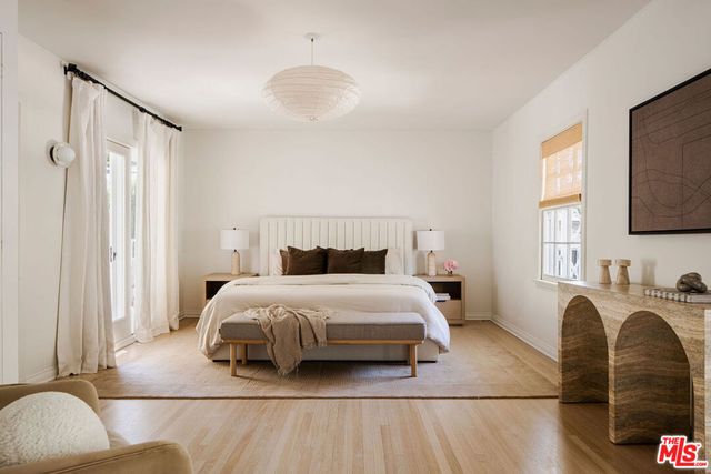 2518 Canyon Drive, Los Angeles, CA 90068