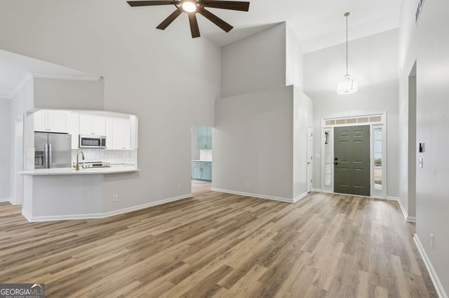 5400 Three Lakes Court, Flowery Branch, GA 30542