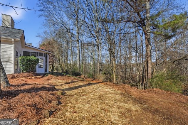 5400 Three Lakes Court, Flowery Branch, GA 30542