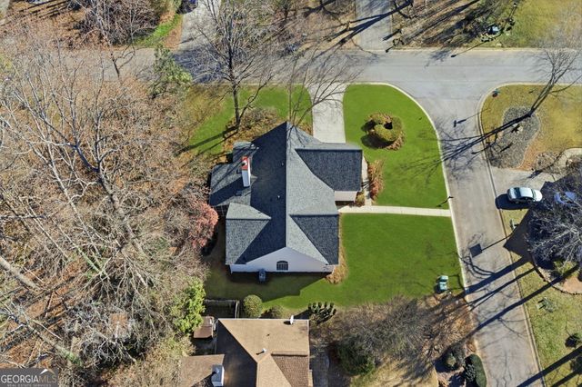 5400 Three Lakes Court, Flowery Branch, GA 30542